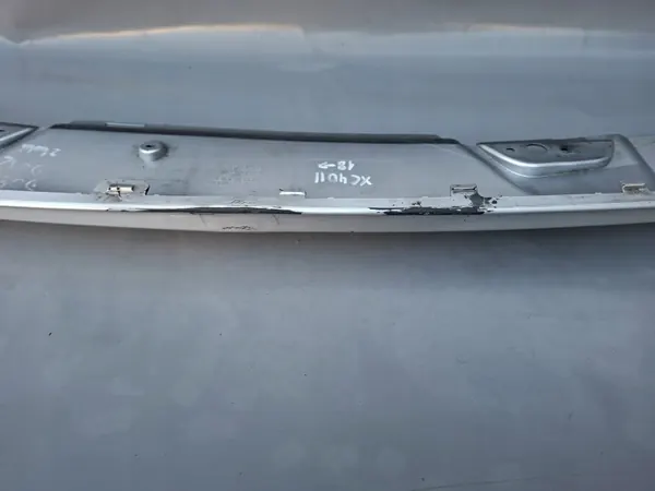 Onderste spoilerstrip bumper Volvo XC40 OEM 31449336 image 10