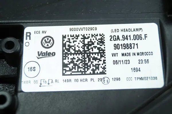 Oikea etuvalaisin VW T-Roc 2GA Lift Full LED image 7