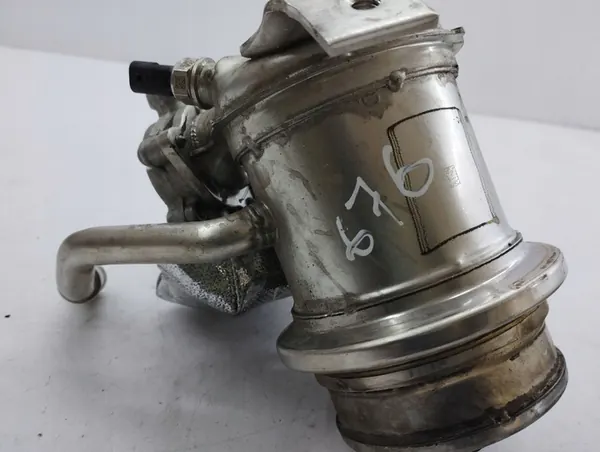 Audi A3 8Y 2021 EGR-Jäähdytin 05L131512D image 7