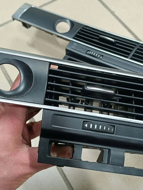 Grille de ventilation centrale Audi A6 C6 OEM 4F1820951F image 4