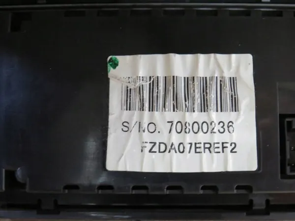 Subaru Outback III Radio Navigation OEM Y39554271 image 10