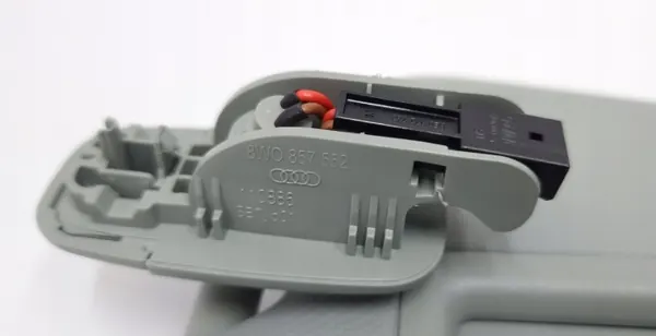 Visera solar OEM 8W0857551 para Audi A4 B9 - Usado image 7