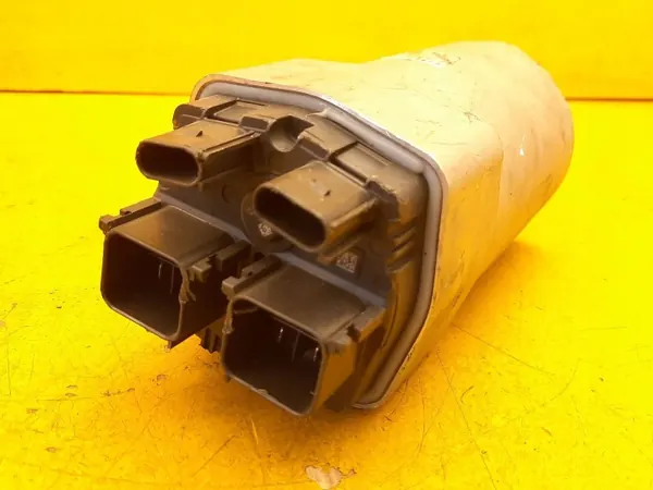 Mercedes-Benz S W223 Maybach Motoractuator 4532015566 image 4
