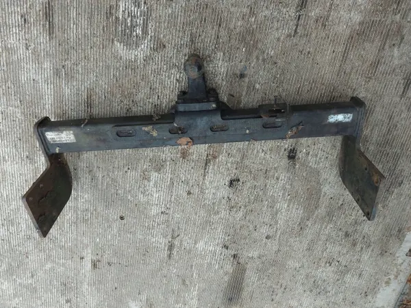 Mercedes Sprinter W906 dragkrok OEM 01073202001 image 2