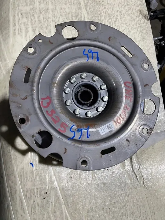 Volante bimassa AUDI A4 A5 Q5 A6 0CK105317AS image 2