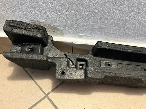 Voorbumper absorber OEM 86520-G4DA0 Hyundai i30 image 9