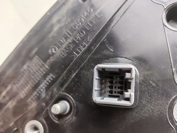 HYUNDAI I30 07-12 Vasemmanpuoleinen Sähkösivupeili image 2