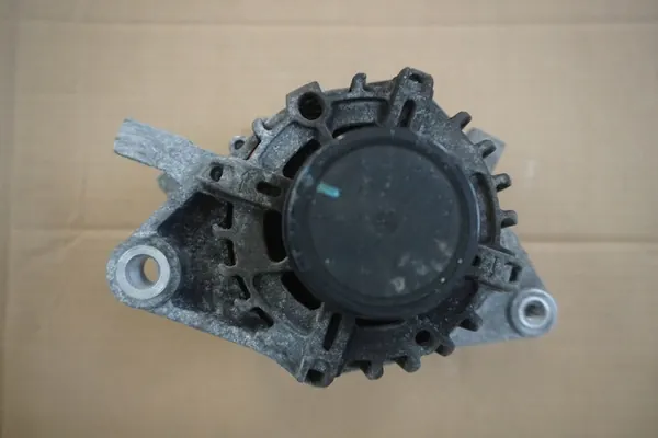 TOYOTA YARIS III 2011-2014 Vaihtovirtageneraattori 1.33B 27060-0Y120 image 6