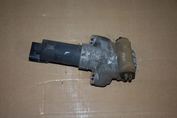 Achterste rechter handremmotor Porsche Panamera 971 image 2