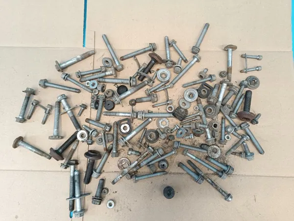 Parafusos suspensão OEM 8.15KG para Audi A6 C8 Quattro image 2