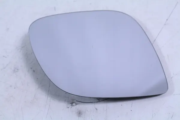 OEM 56532000 Höger Värmd Spegelinsats - Begagnad image 2