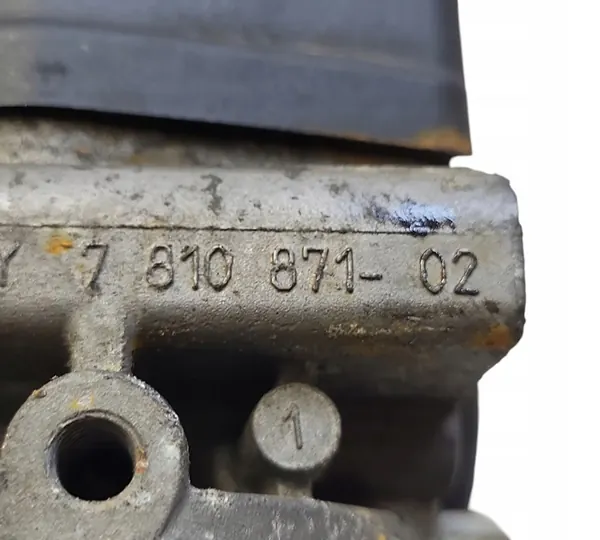 Válvula EGR BMW 3 (E90) 2.0L Diesel 2011 OEM 781087102 image 6