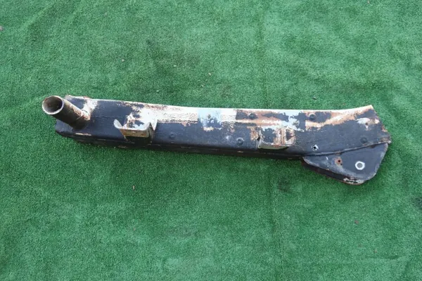 Oikea runkotuki OEM 13630-84A5ER Suzuki Jimny image 2