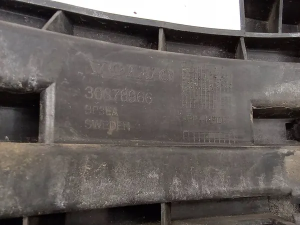 Renforcement de pare-chocs avant Volvo XC90 image 3