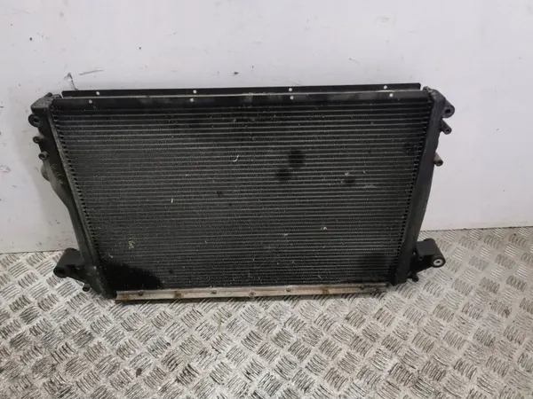Maserati Quattroporte 2006 Waterradiator OEM AMD191767 image 2