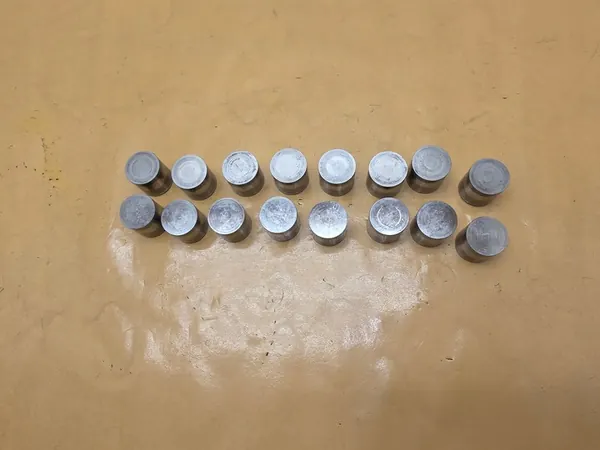 Empurradores de válvula Opel Astra J Zafira B 1.7 CDTI image 1