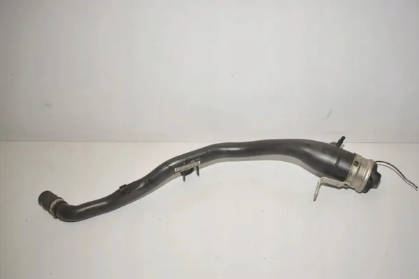 BMW OEM 7458657 Cuello de Llenado - Usado image 3