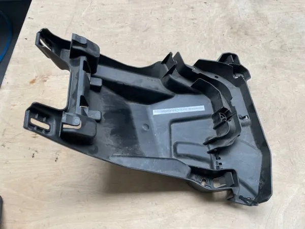 Soporte de Montaje OEM A9105451500 para Mercedes Sprinter image 2