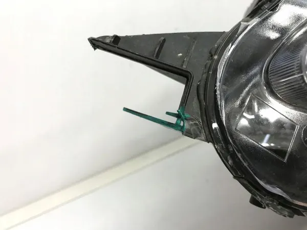 Peugeot 2008 Voorlamp Links 9825313980 image 3