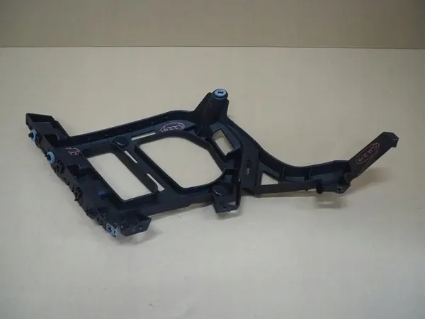 Deslizamento de montagem do para-choque traseiro direito Peugeot 3008 II image 3