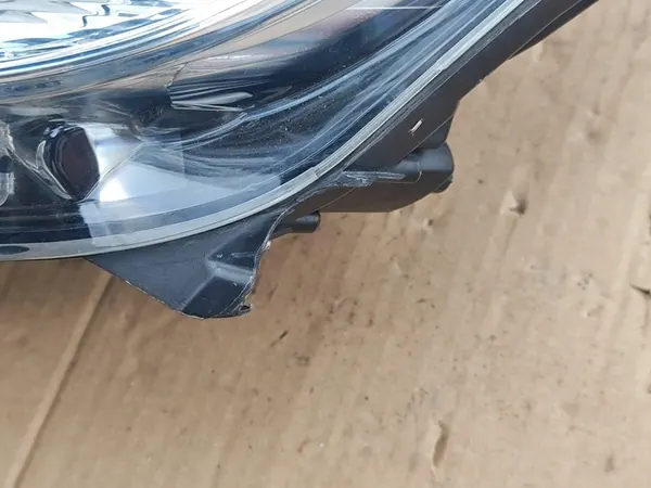 OPEL ASTRA J IV 2009-2012 Vasemman Puolen Ajovalot 13253646 image 2