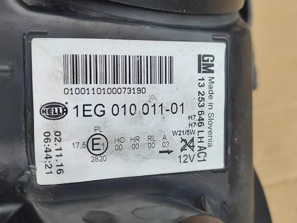 OPEL ASTRA J IV 2009-2012 Vasemman Puolen Ajovalot 13253646 image 7