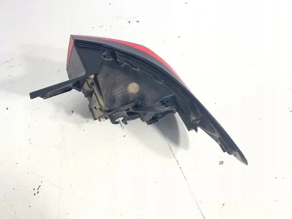 Lámpara trasera izquierda Opel Astra K EU image 9
