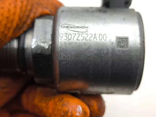 Régulateur pression carburant Infiniti Q50 OEM 9307Z522A00 image 10
