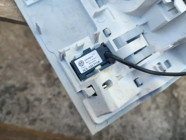 OEM 1K0947105AEAOP1047 Luz Techo Delantera VW Passat B7 image 5