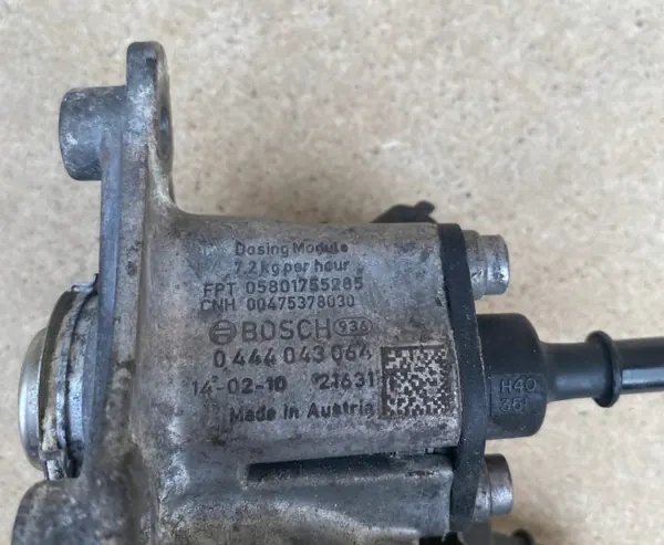 Injecteur AdBlue Bosch OEM 0444043064 - Occasion image 3
