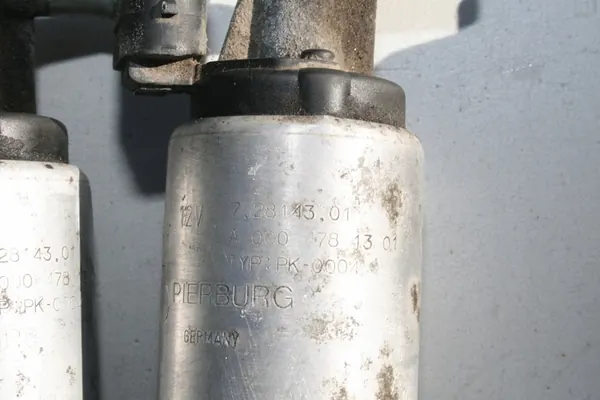 Brandstofpomp MERCEDES W220 4.0 CDI A 000 478 13 01 image 6