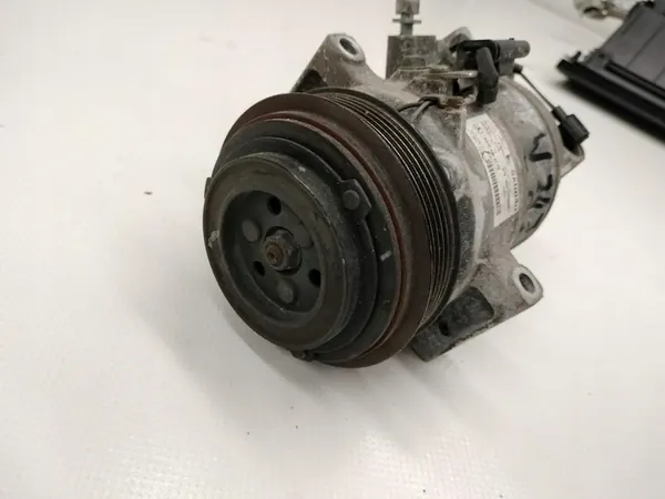 Compresor A/C Mercedes-Benz Clase B W247 image 2