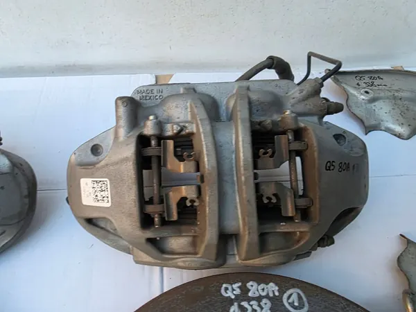 Fram bromsok OEM 80A615106Q Audi Q5 FY II image 5