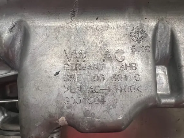 Ölwanne Volkswagen Touran III 2020 OEM 05E103601C image 4