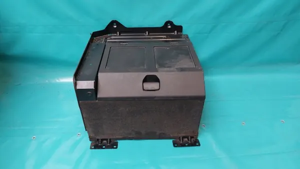 Boîte de rangement droite Mercedes Actros MP4 OEM A9608403105 image 2