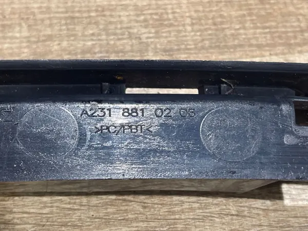Glissière Pare-chocs Arrière Droit OEM A2318810206 Mercedes image 6