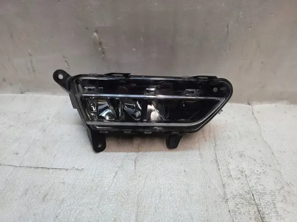 Porsche Macan Nebelscheinwerfer vorne OEM 89209342 image 2