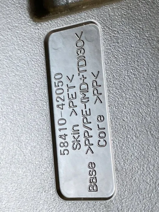 Tapis de coffre Toyota RAV4 XA40 2015 OEM 5841042050 image 5
