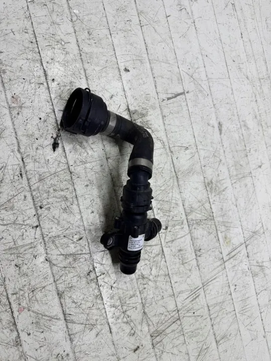 Mercedes Thermostat Wasserleitung OEM A0005010100 image 2