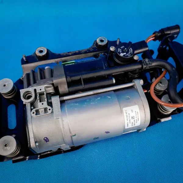 Suspension Compressor Audi A8 S8 4H 4H0616005D image 4