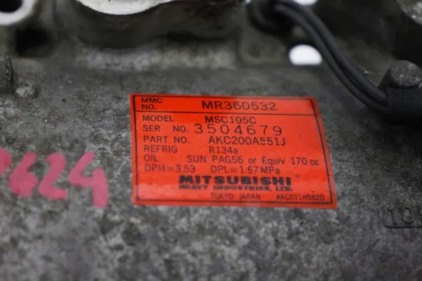 Compresseur de climatisation Mitsubishi L200 Pajero III 2.5 image 3