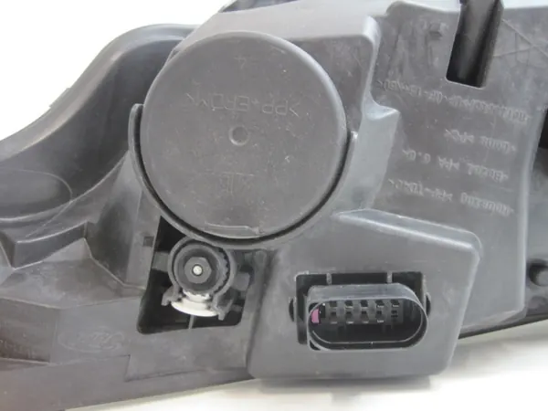 Ford B-Max oikea etuvalo OEM AV11-13W029-XX image 10