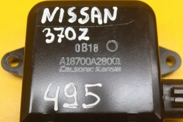 Module de relais de ventilateur Nissan 370Z A18700A28001 image 9