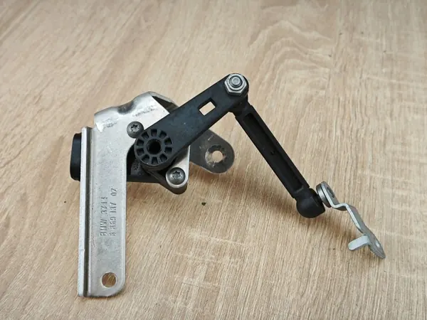 Valonohjaussensori OEM 6895466 Vasen Taka BMW image 3