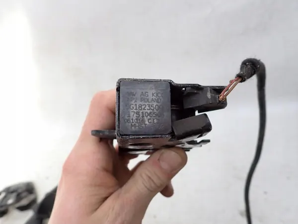 VW GOLF VII 7 12-20 Konepeiton Lukkos image 4