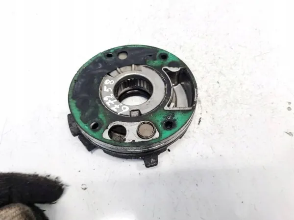 Öljypumppu OEM 3063737 Volvo V70 2.4L 2007 image 3