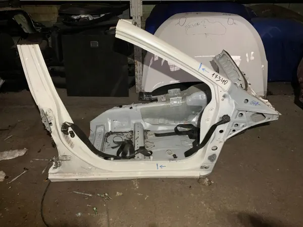 Subaru OE FBZ17340 Aile Avant d'Occasion image 2