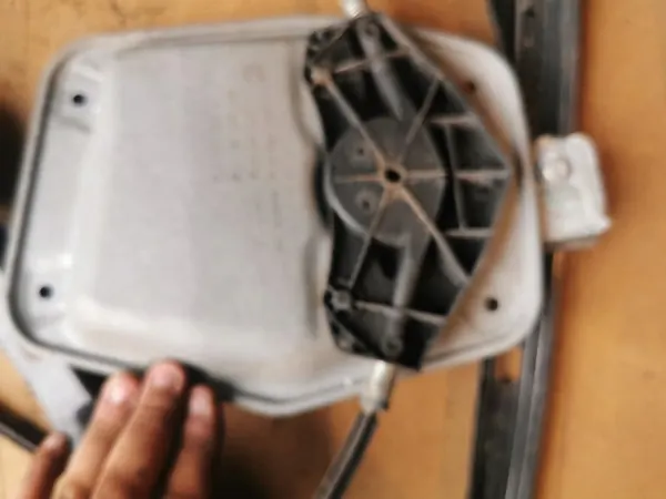 Elevador de vidro dianteiro esquerdo VW Golf V 1K0 3 portas 1K3837461A image 5