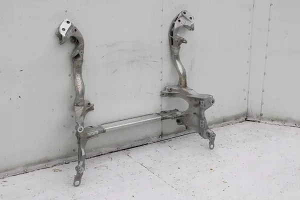 Audi A4 8K Vorderachsträger OEM bt-cars-34181 image 3