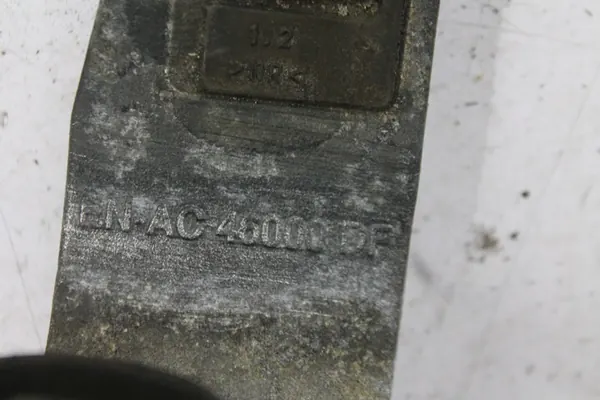 Moottorin tuki 31359635 Volvo V40 II 2.0 D image 4